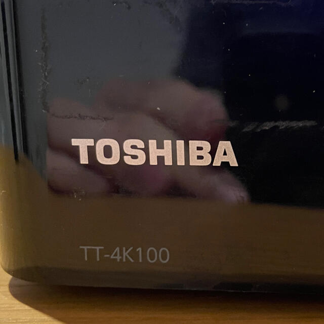 東芝(トウシバ)のTT-4K100 TOSHIBA 東芝 スマホ/家電/カメラのテレビ/映像機器(テレビ)の商品写真