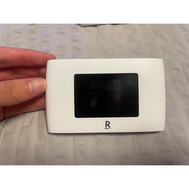 Rakuten WiFi Pocket 2C | ホワイト  スマホ/家電/カメラのスマートフォン/携帯電話(その他)の商品写真