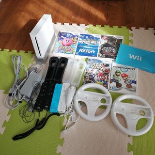 ウィー(Wii)のWii　本体　ソフトセット(家庭用ゲーム機本体)