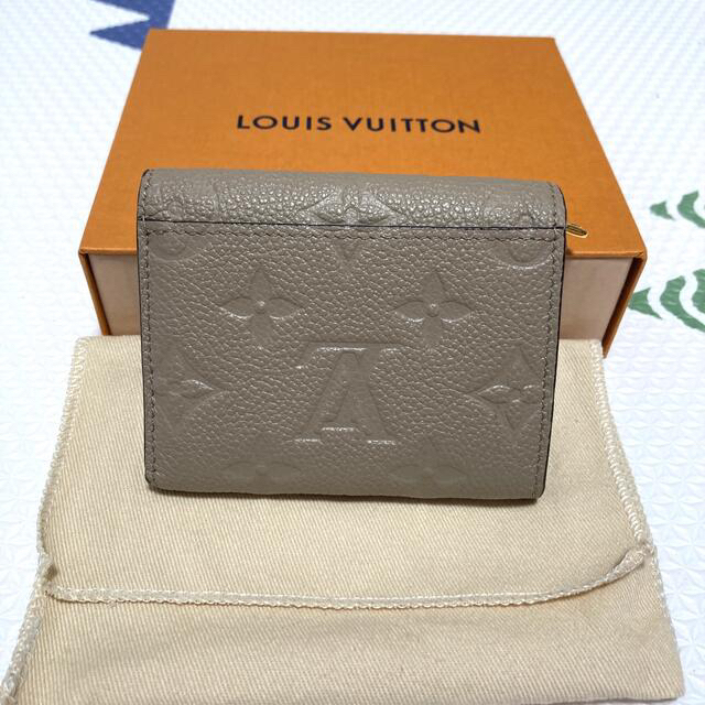 通販最安値 LOUIS 三つ折り ポルトフォイユゾエ トゥルトレール 美品の
