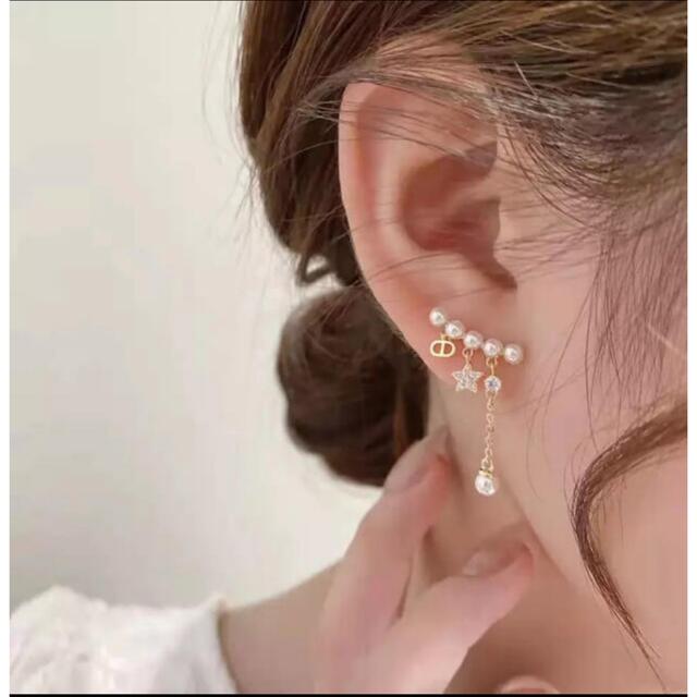 大人気Dior風ピアス⭐︎ レディースのアクセサリー(ピアス)の商品写真