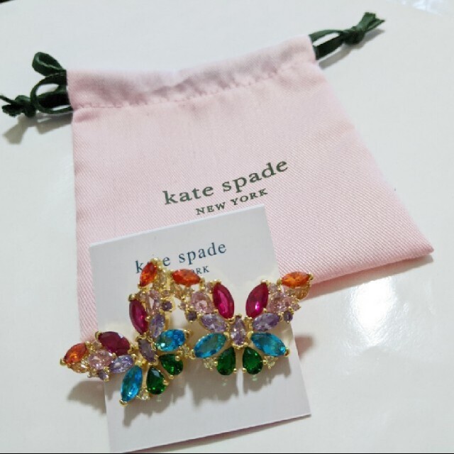 kate spade new york(ケイトスペードニューヨーク)の木の子様NEW【新品】kate spade ケイトスペードソーシャルバタフライダ レディースのアクセサリー(ピアス)の商品写真