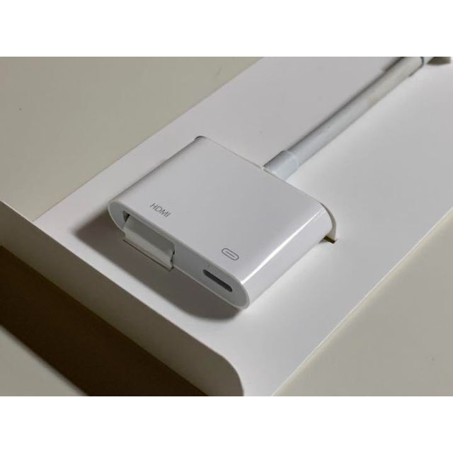 Apple(アップル)の【美品】純正 Lightning - Digital AV アダプタ スマホ/家電/カメラのスマホアクセサリー(iPhoneケース)の商品写真