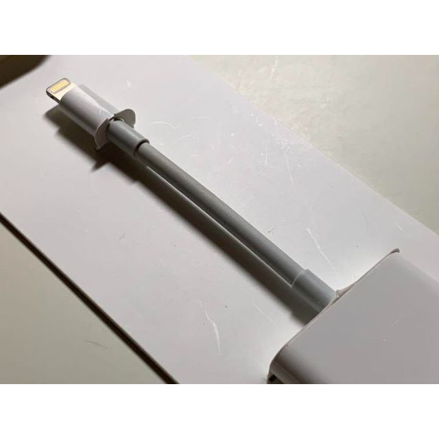 Apple(アップル)の【美品】純正 Lightning - Digital AV アダプタ スマホ/家電/カメラのスマホアクセサリー(iPhoneケース)の商品写真