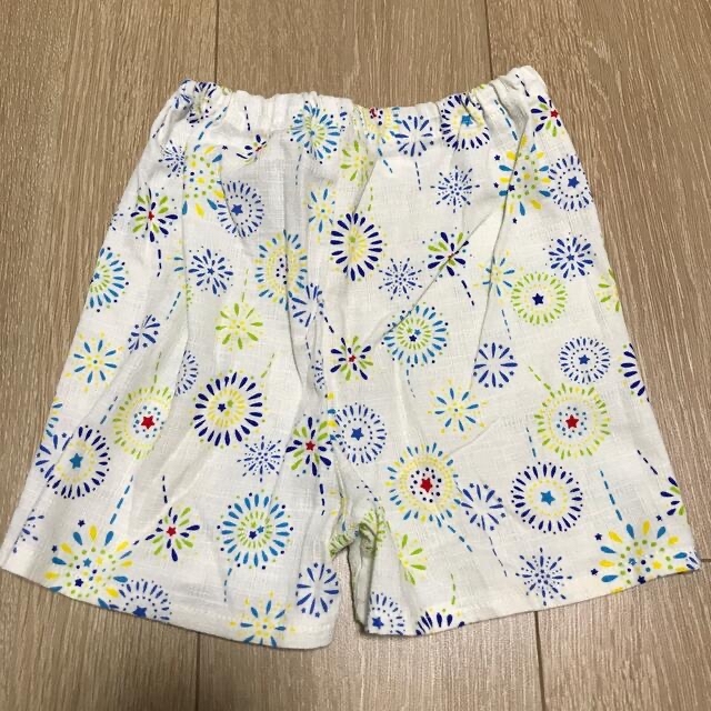 キッズ 甚平 薄黄色 90cm キッズ/ベビー/マタニティのキッズ服男の子用(90cm~)(甚平/浴衣)の商品写真