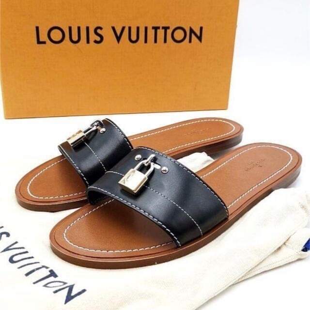 LOUIS VUITTON(ルイヴィトン)のルイヴィトンサンダル レディースの靴/シューズ(サンダル)の商品写真