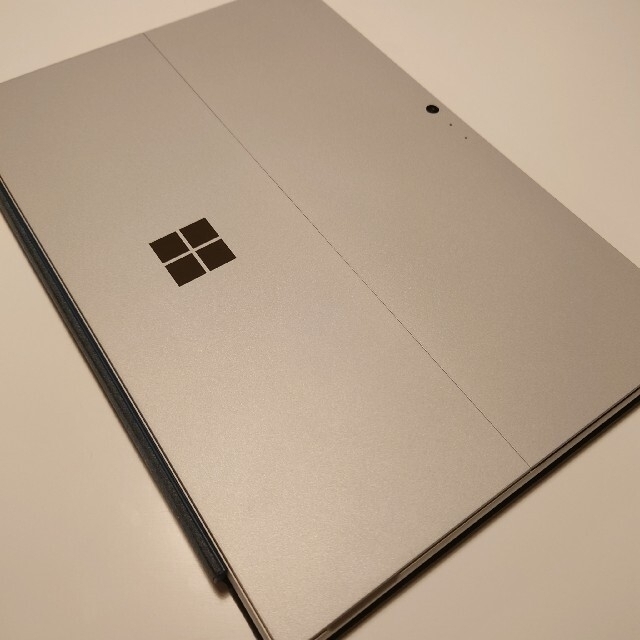 Microsoft(マイクロソフト)の良品:surface pro第５世代 キーボード&ペン付き スマホ/家電/カメラのPC/タブレット(ノートPC)の商品写真