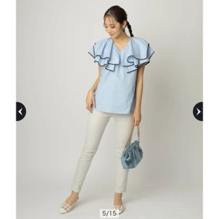 ジャスグリッティー(JUSGLITTY)のJUSGLITTY ブルーシャツ美品(シャツ/ブラウス(半袖/袖なし))