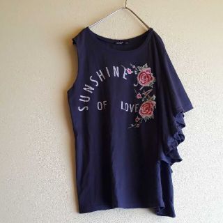 ベルシュカ(Bershka)のBershka 個性派 変形 カットデザイン 刺繍 プルオーバー カットソー(カットソー(半袖/袖なし))