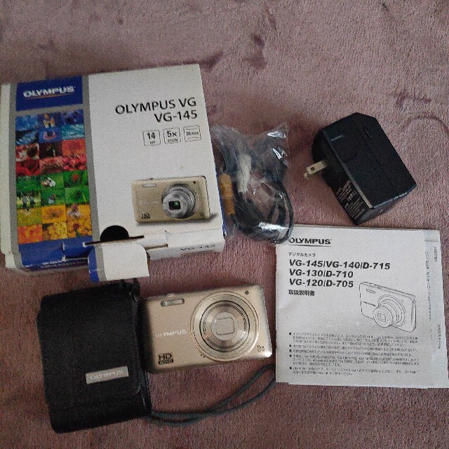 OLYMPUS(オリンパス)のOLYMPUS コンパクトデジタルカメラ VG VG-145 CHAMPAGNE スマホ/家電/カメラのカメラ(コンパクトデジタルカメラ)の商品写真
