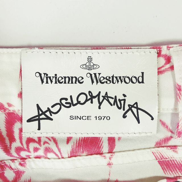 Vivienne Westwood(ヴィヴィアンウエストウッド)の【Vivienne Westwood】ANGLOMANIA ORB 総柄 デニム レディースのパンツ(デニム/ジーンズ)の商品写真