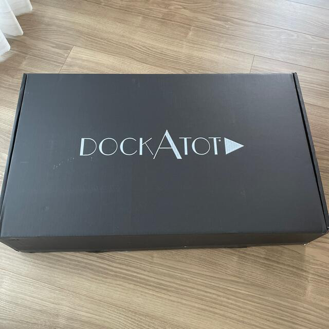 新中古　DockATot(ドッカトット) Deluxe+ キッズ/ベビー/マタニティの寝具/家具(ベビー布団)の商品写真