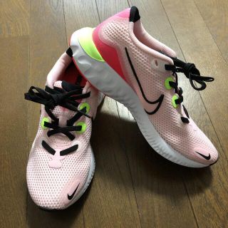 ナイキ(NIKE)の新品 NIKE ナイキ  ウィメンズ　リニューランニング　23cm(スニーカー)