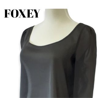 フォクシー(FOXEY)のフォクシーニューヨーク、シースルートップス、サイズ38、M、9号。FOXEY(シャツ/ブラウス(長袖/七分))