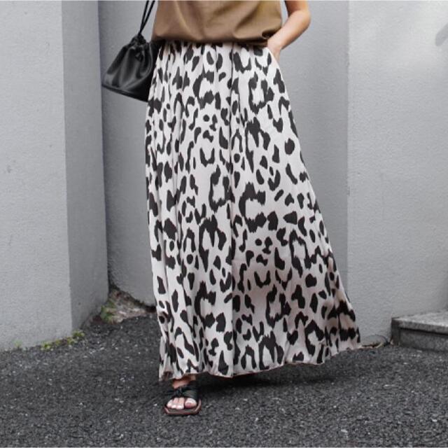 room306 CONTEMPORARY(ルームサンマルロクコンテンポラリー)のroom306 CONTEMPORARY Animal  Maxi Skirt レディースのスカート(ロングスカート)の商品写真