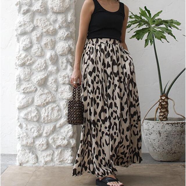 room306 CONTEMPORARY(ルームサンマルロクコンテンポラリー)のroom306 CONTEMPORARY Animal  Maxi Skirt レディースのスカート(ロングスカート)の商品写真