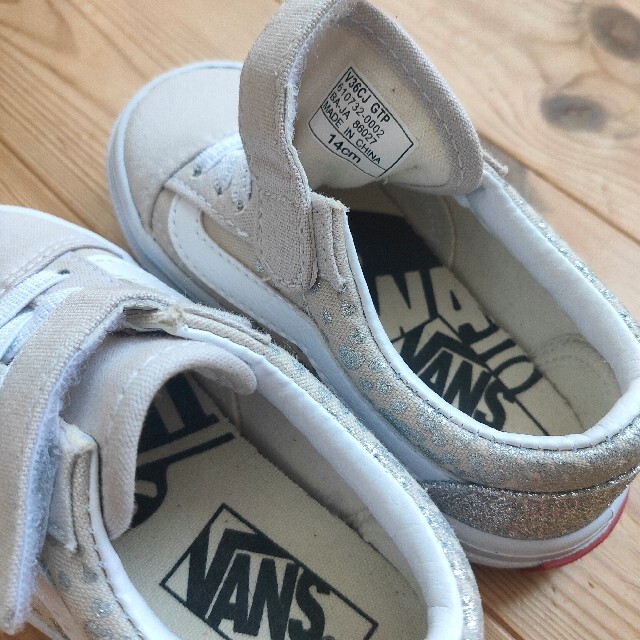 VANS(ヴァンズ)のバンズ　14センチ　ベージュ キッズ/ベビー/マタニティのベビー靴/シューズ(~14cm)(スニーカー)の商品写真