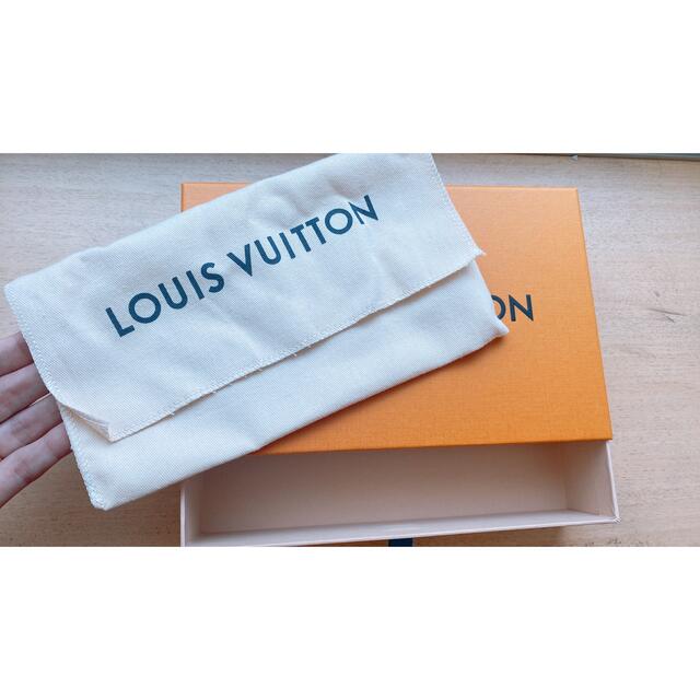 LOUIS VUITTON(ルイヴィトン)のVUITTONの空箱 インテリア/住まい/日用品のオフィス用品(ラッピング/包装)の商品写真