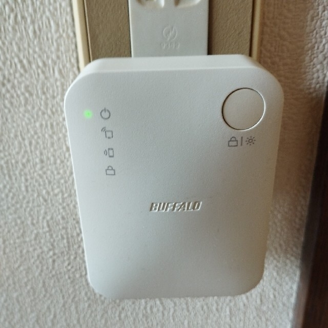 BUFFALO WiFi中継機 【説明書、暗号化キー付き】 BUFFALO WiFi中継機 【説明書、暗号化キー付き】