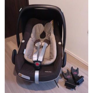 マキシコシ(Maxi-Cosi)のマキシコシ　ペブルプラス　Pebble Plusブラウン　エアバギーアダプター付(自動車用チャイルドシート本体)