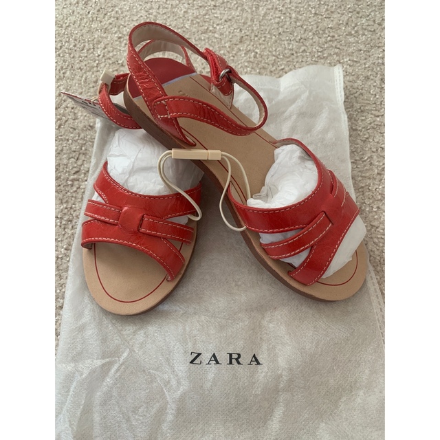 ZARA(ザラ)の新品未使用★ZARAザラ★フラットシューズ★メッシュサンダル★ネイビー キッズ/ベビー/マタニティのキッズ靴/シューズ(15cm~)(サンダル)の商品写真