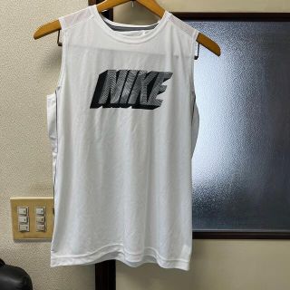 ナイキ(NIKE)の新品⭐︎ナイキ⭐︎ノースリーブTシャツ⭐︎160センチ(Tシャツ/カットソー)