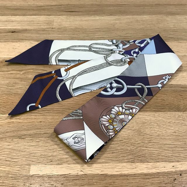 HERMES - 超美品 エルメス ツイリー クリケティストゥイリー マリーヌ ブラン マロン