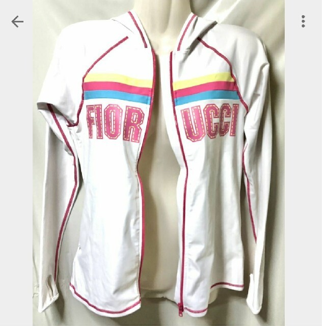 一度のみ使用　FIORUCCI フィオルッチ ラッシュガード レディース 長袖 スポーツ/アウトドアのスポーツ/アウトドア その他(サーフィン)の商品写真