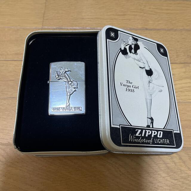 ZIPPO(ジッポー)のライター ZIPPO 1935 WINDY VARGA GIRL  1993年製 メンズのファッション小物(タバコグッズ)の商品写真