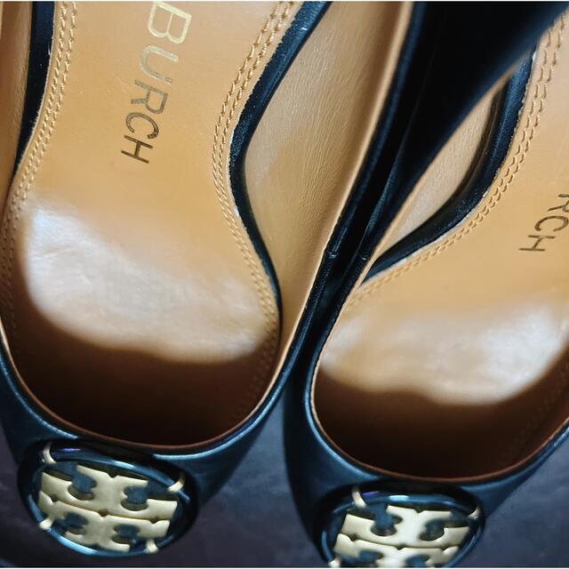 Tory Burch(トリーバーチ)の現行モデル 美品 トリーバーチ Tory Burch パンプス 箱あり レディースの靴/シューズ(ハイヒール/パンプス)の商品写真