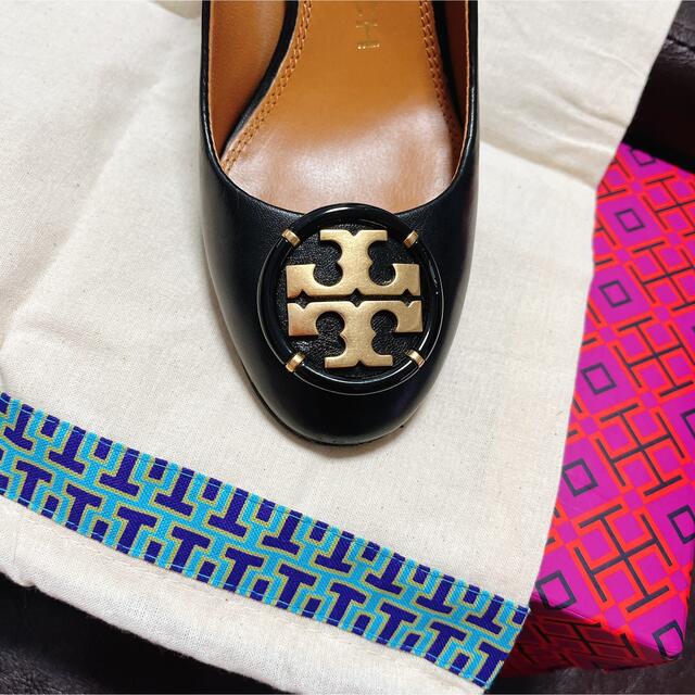 Tory Burch(トリーバーチ)の現行モデル 美品 トリーバーチ Tory Burch パンプス 箱あり レディースの靴/シューズ(ハイヒール/パンプス)の商品写真