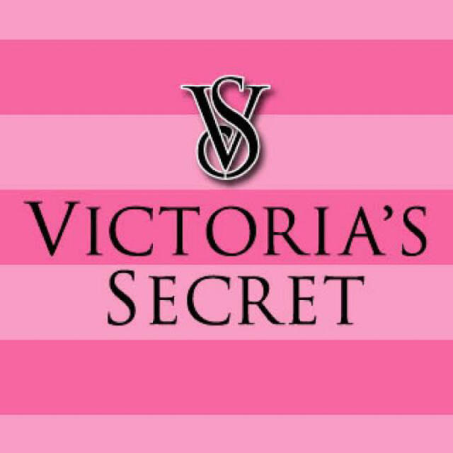 Victoria's Secret(ヴィクトリアズシークレット)のビクトリアシークレット　ショーツ2枚（サイズ違い） レディースの下着/アンダーウェア(ショーツ)の商品写真