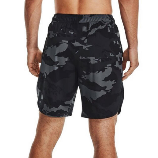 UNDER ARMOUR(アンダーアーマー)の新品　UNDER ARMOUR  UA Train Stretch Camo メンズのパンツ(ショートパンツ)の商品写真