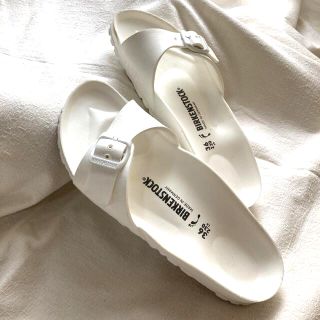 ビルケンシュトック(BIRKENSTOCK)のビルケン　マドリッド　ホワイト　36(サンダル)