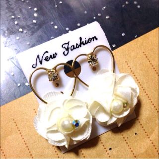 スイマー(SWIMMER)のハートとお花ピアス(ピアス)