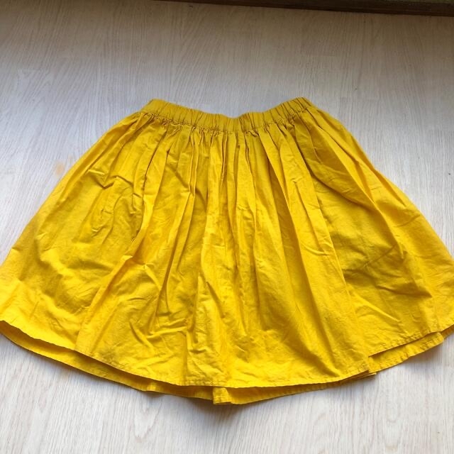 GLOBAL WORK(グローバルワーク)の黄色スカート&ギンガムチェックパンツ2点 キッズ/ベビー/マタニティのキッズ服女の子用(90cm~)(スカート)の商品写真