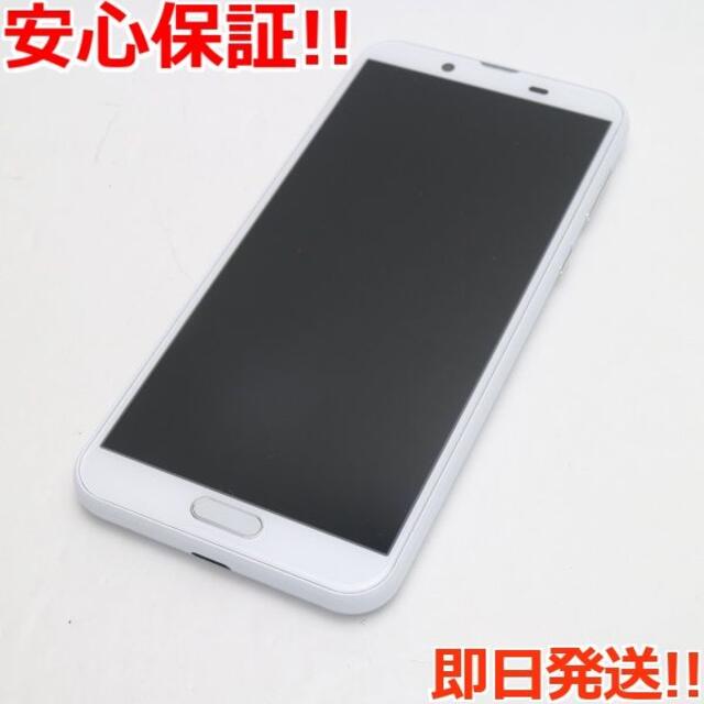 AQUOS(アクオス)の新品同様 SH-01L AQUOS sense2 シルキーホワイト  スマホ/家電/カメラのスマートフォン/携帯電話(スマートフォン本体)の商品写真