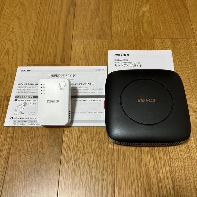 Buffalo(バッファロー)の【美品】BUFFALO IPv6対応ルーター・中継器セット スマホ/家電/カメラのPC/タブレット(PC周辺機器)の商品写真