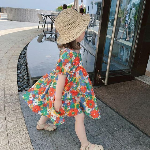 ★花柄ワンピース★　カラフル　キッズ　リゾート　子供服　海外　インポート キッズ/ベビー/マタニティのキッズ服女の子用(90cm~)(ワンピース)の商品写真