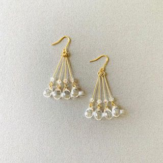 ガラスの雫ピアス(ピアス)