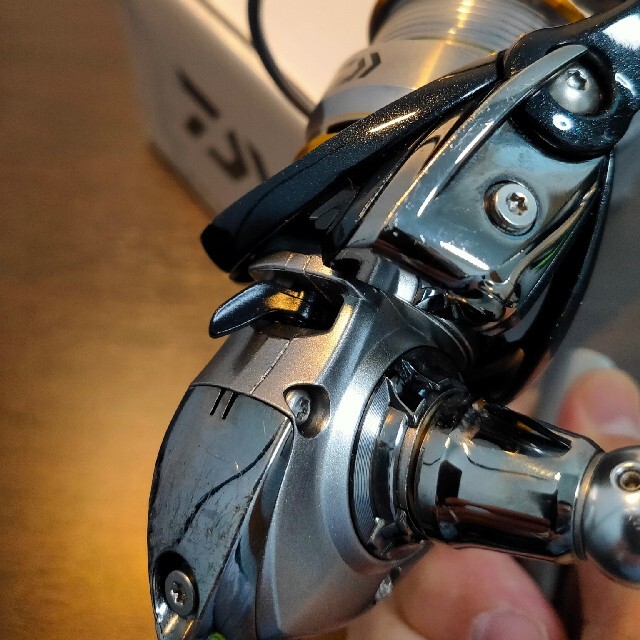 【送料無料】daiwa EMMS 2004H スポーツ/アウトドアのフィッシング(リール)の商品写真