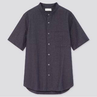 ユニクロ(UNIQLO)の【美品❗】ユニクロ　リネンコットンスタンドカラーシャツ（半袖）ネイビー(シャツ)