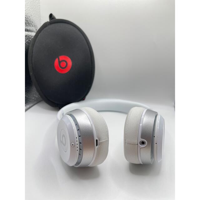 Beats(ビーツ)のBeats by Dr Dre SOLO2 WIRELESS WHITE  スマホ/家電/カメラのオーディオ機器(ヘッドフォン/イヤフォン)の商品写真