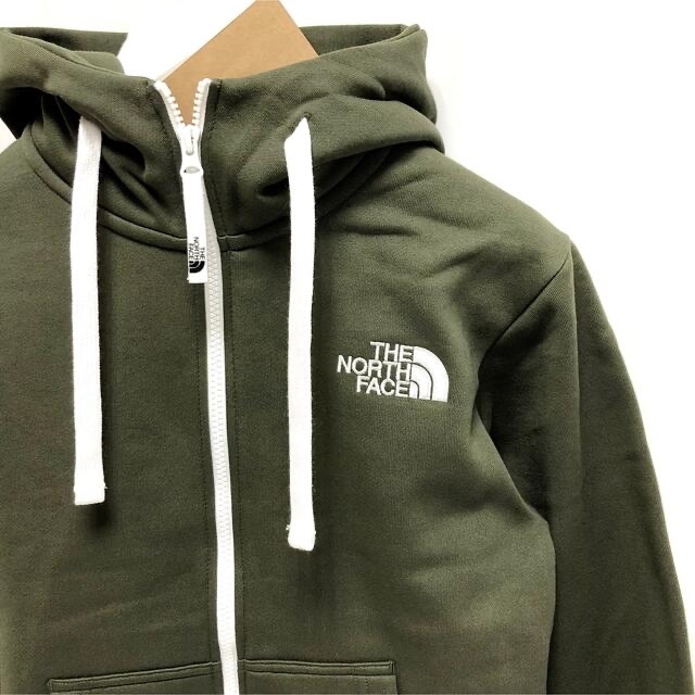 THE NORTH FACE(ザノースフェイス)のノースフェイス リアビュー ジップ フーディ ロゴ スウェット パーカ カーキ メンズのトップス(パーカー)の商品写真