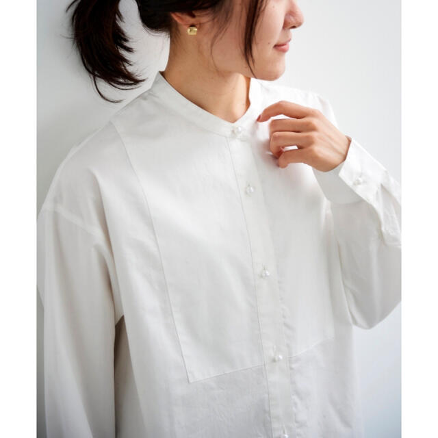 le.coeur blanc(ルクールブラン)のSALE❗️定価¥10,450❗️ ルクールブラン/パールボタンワイドシャツ レディースのトップス(シャツ/ブラウス(長袖/七分))の商品写真