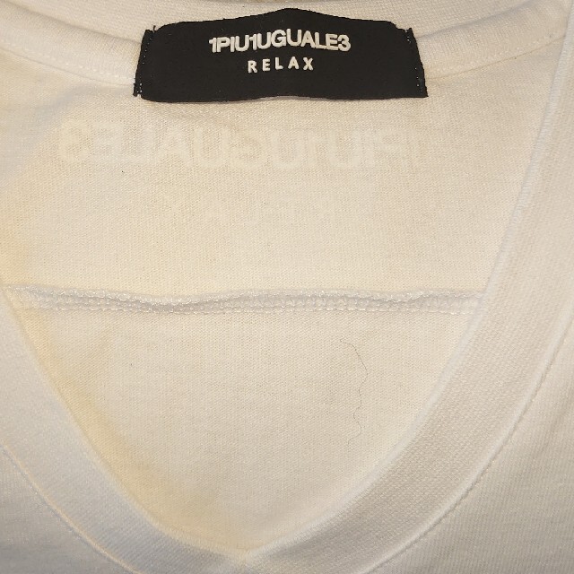 1piu1uguale3(ウノピゥウノウグァーレトレ)の1PIU1UGUALE3 RELAX　白Tシャツ メンズのトップス(Tシャツ/カットソー(半袖/袖なし))の商品写真