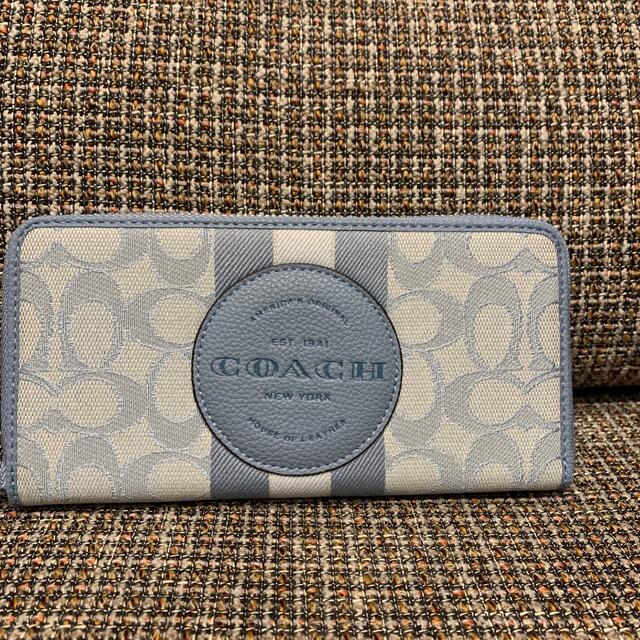 COACH(コーチ)の専用　ショプバ・箱付き　9073  コーチ　長財布　ブルーシグネチャー　 レディースのファッション小物(財布)の商品写真