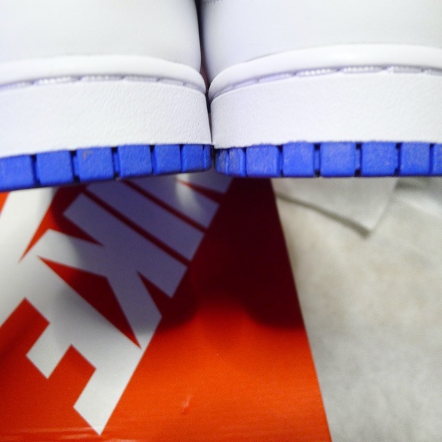 NIKE(ナイキ)のNIKE DUNK LOW RETRO Racer Blue and White メンズの靴/シューズ(スニーカー)の商品写真