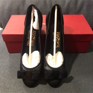 Salvatore Ferragamo - サルヴァトーレフェラガモ パンプス 7D 美品 ...