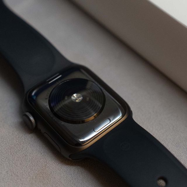 Apple Watch(アップルウォッチ)のAPPLE WATCH SE 40mm GPSモデル　スペースグレイ メンズの時計(腕時計(デジタル))の商品写真